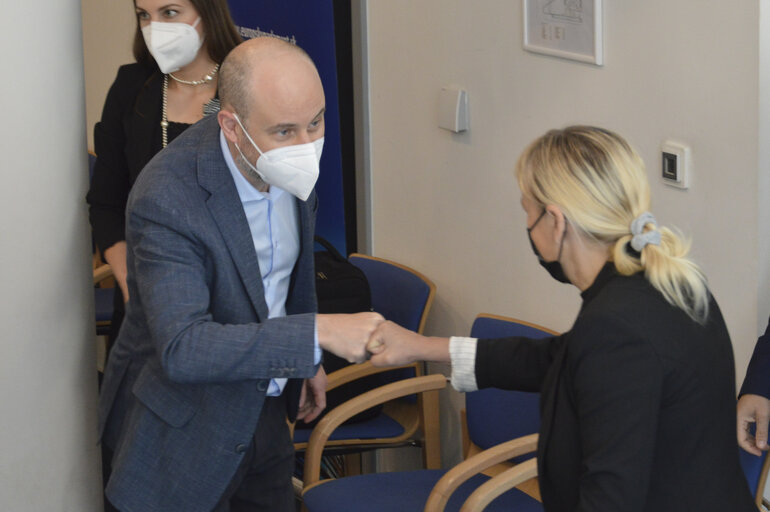 Suriet 32: DrFMG - LIBE delegation in Slovakia - meeting with Slovak media, meeting with NGO’s and meeting with parents of Jan Kuciak.