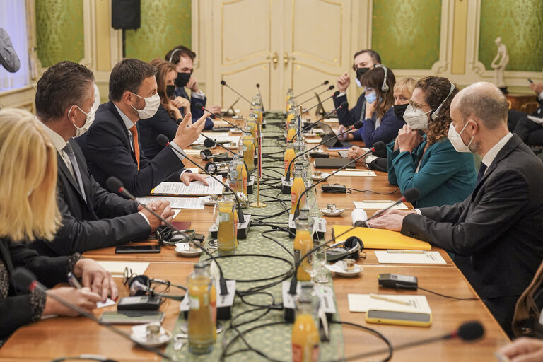 Foto 4: DrFMG - LIBE delegation in Slovakia - Meeting with Prime Minister Eduard Heger, Minister of Interior Roman Mikulec and Minister of Justice Maria Kolíkova