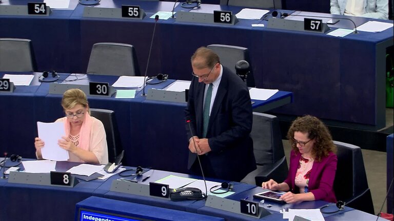 EP Plenary session: Independence of the Judiciary in Poland - One round of political group speakers - Philippe LAMBERTS (GREENS/EFA, BE) (15:38 - 15:41)