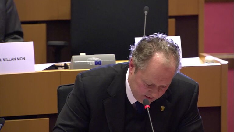 Confirmation hearing of Costas KADIS, European Commissioner-designate for Fisheries and Oceans: Questions / Answers (part 5 - Political groups in reverse order)