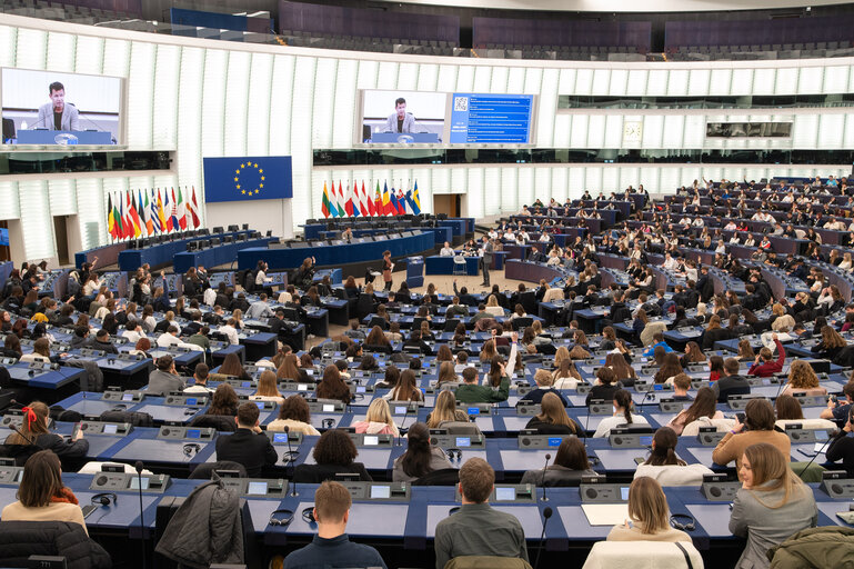 Photo 27: Euroscola