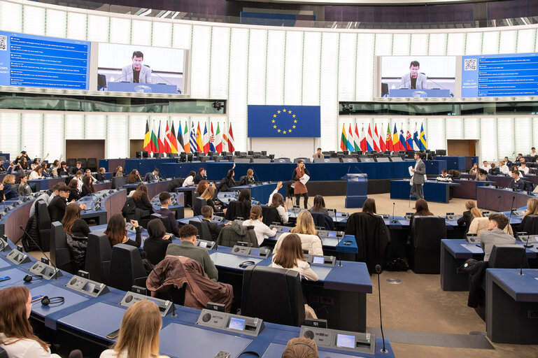 Photo 25: Euroscola