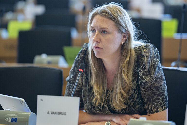Fotografi 1: ECON - Exchange of views following the presentation of the 2024 Annual Report by ECB Vice-President, Luis De Guindos