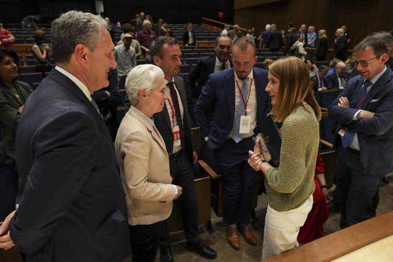 Photo 4: Roberta METSOLA, EP President participates at the Dayton Dialogue