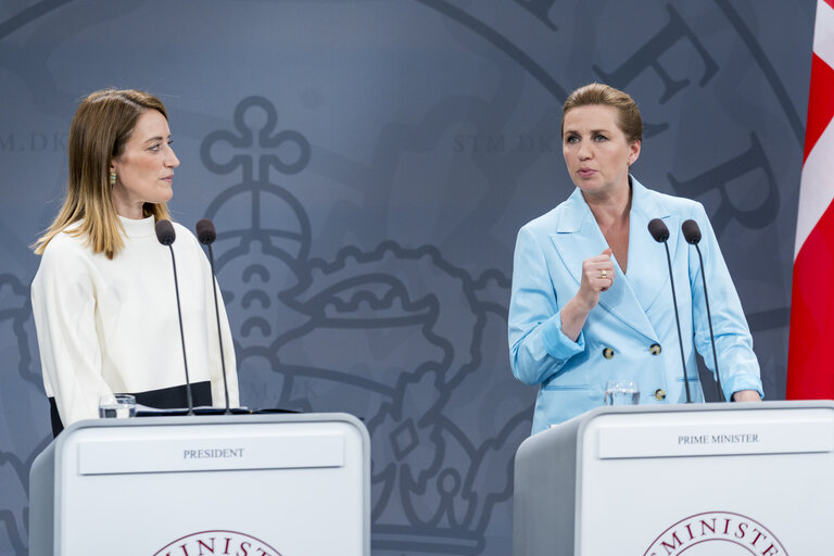 Fotografia 7: Roberta METSOLA, EP President meets with Mette FREDERIKSEN, Danish Prime Minister