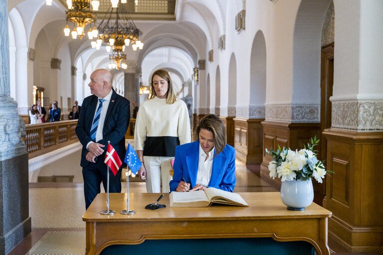 Fotografia 16: EP Conference of Presidents meets with the incoming Danish Presidency of the Council - Meeting with Søren GADE, Speaker of the Danish Parliament, and members of political groups of the Danish Parliament