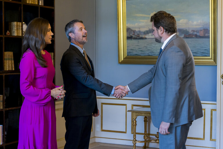 Zdjęcie 10: EP Conference of Presidents meets with the incoming Danish Presidency of the Council - Audience with His Majesty King Frederik X of Denmark and Her Majesty Queen Mary Elizabeth of Denmark